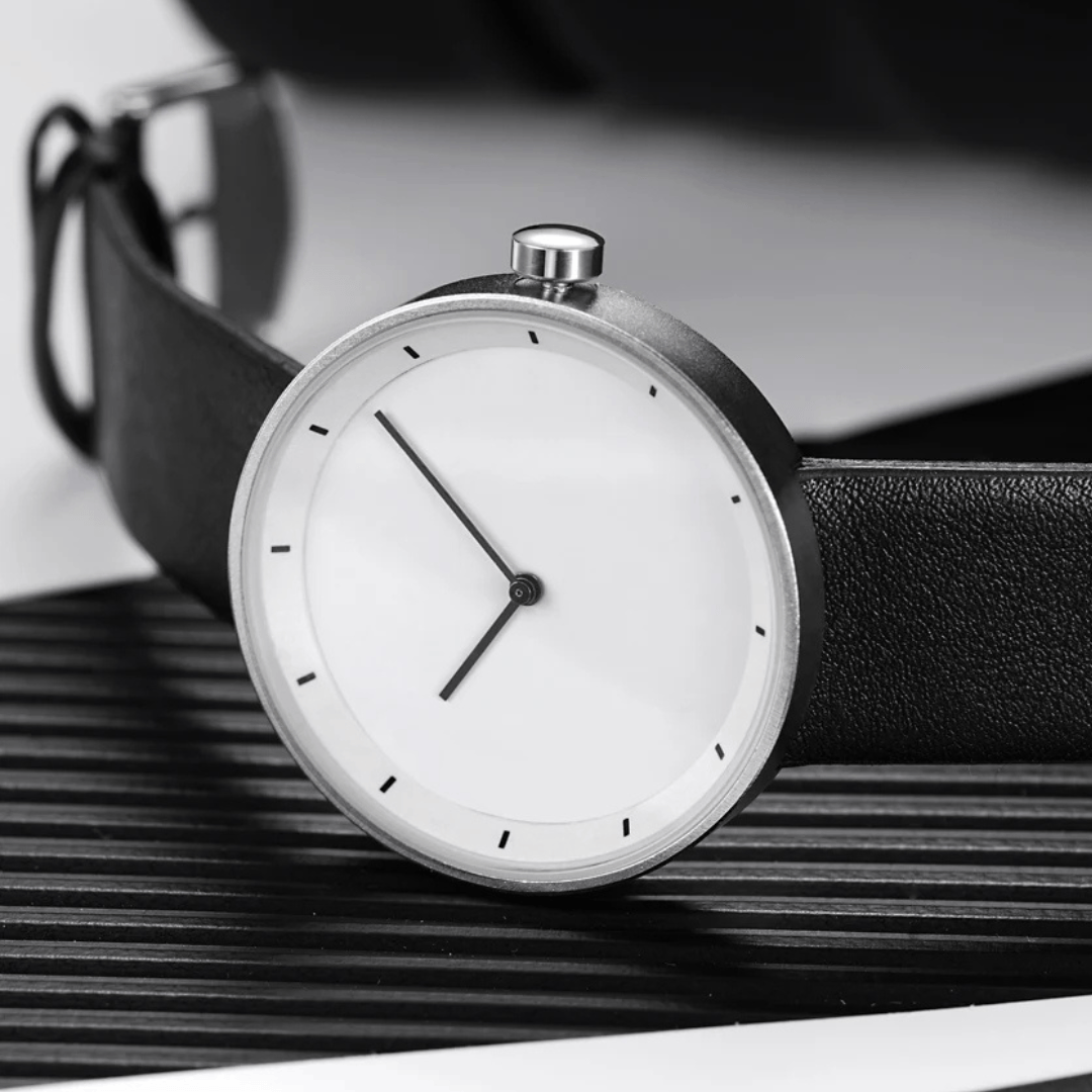 Orologio classico minimalista da uomo con cinturino in pelle