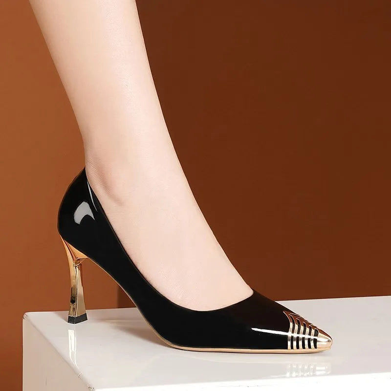 Luxy Dame Shimmer Pump