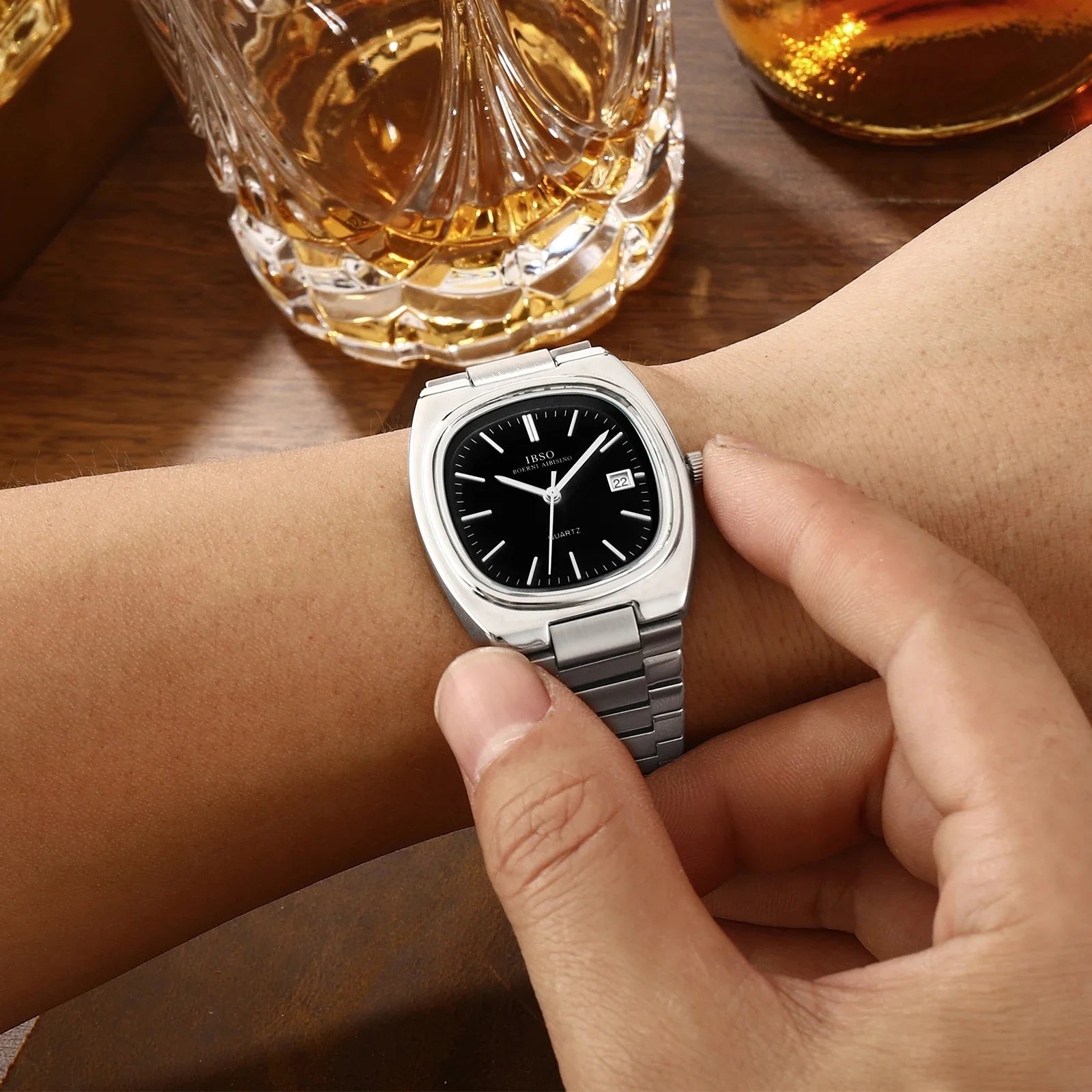 שעון קוורץ אדג'